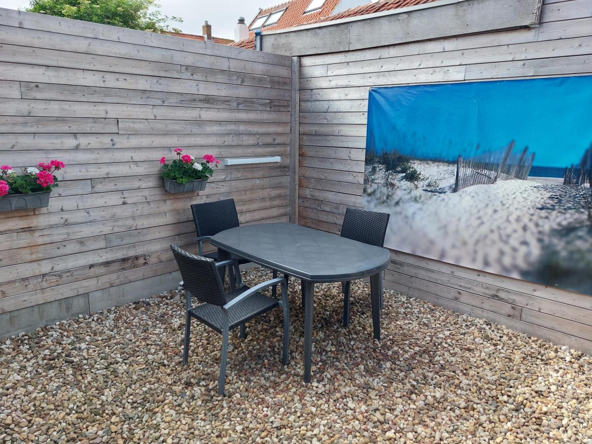 Vakantiewoning Met Terras Vlakbij Strand En Centrum Заутеланде Экстерьер фото
